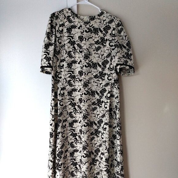 Amish Mennonite Cape Dress Modest 39"B 36"W Off White Black Floral AS IS - Picture 1 of 10